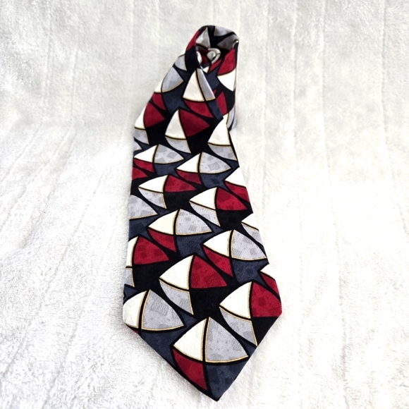 FACETS Vtg Men's Tie Navy Blue Red BLACK Gold White 3.5‎ X 58 - Picture 1 of 8